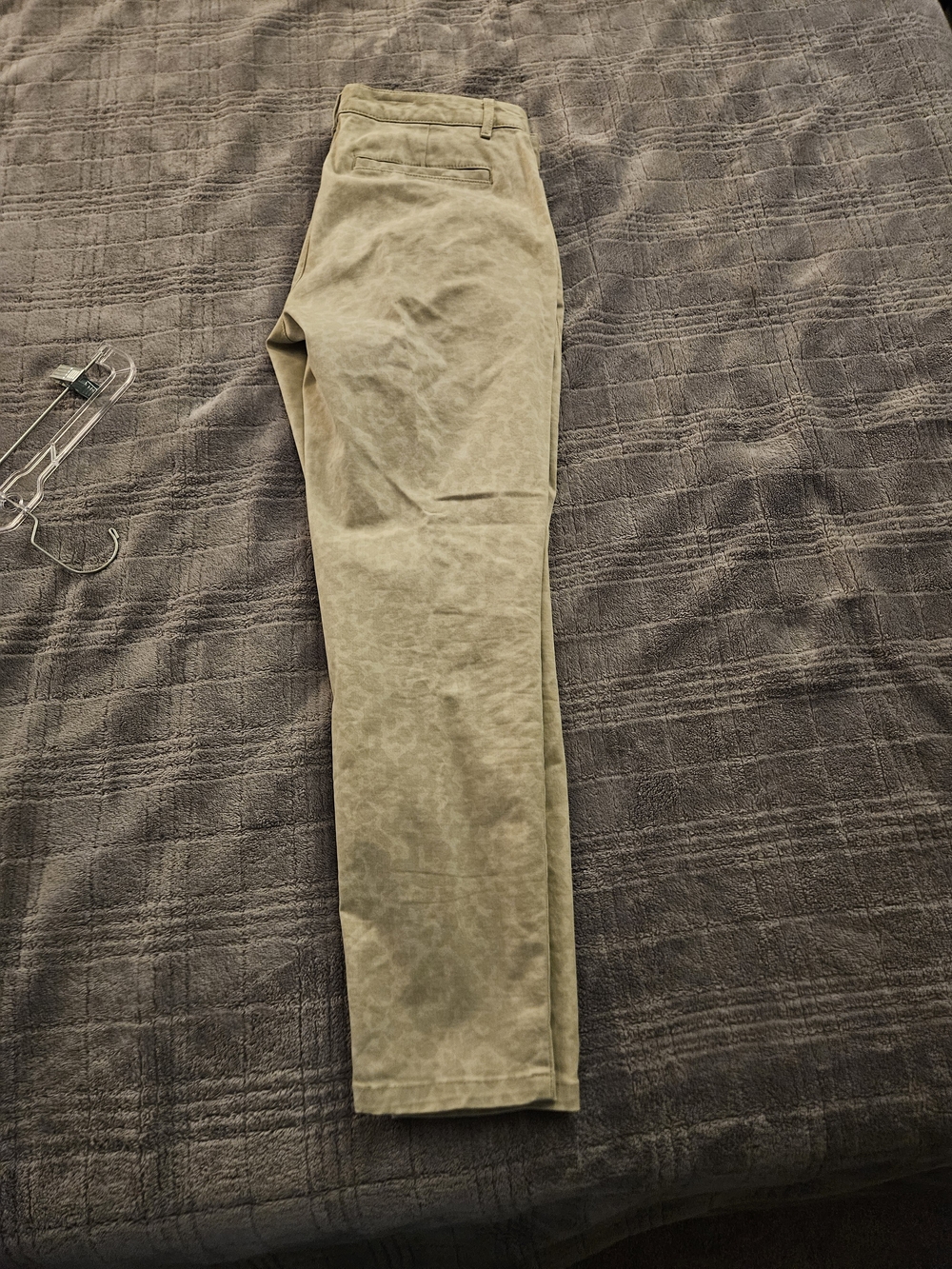 Gap Skinny Mini Khaki Pants Size 6 Grey Leopard Print Animal Pattern Trouser